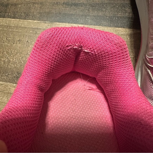 Heely’s Plus X2 Lighted Wheeled Shoes - Picture 9 of 9